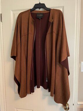 Laura Plus Brown Faux Suede Poncho Size X